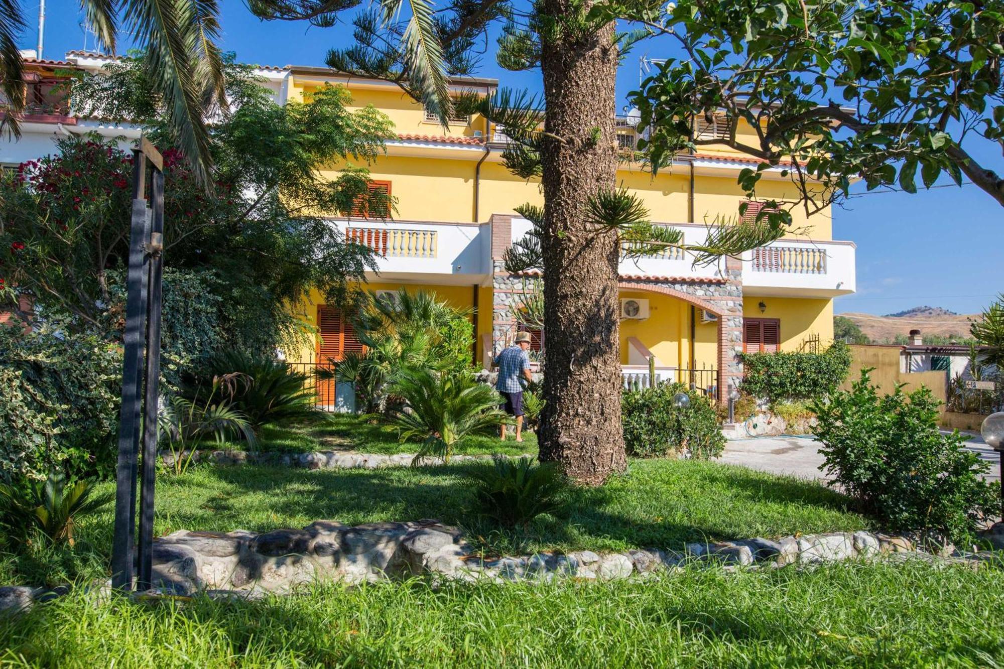 B&B Casa Cosmano Brancaleone Marina Exterior foto