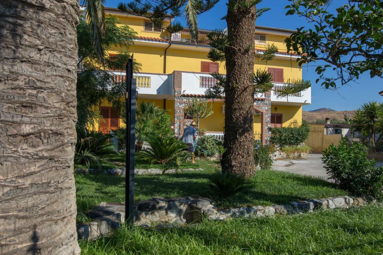 B&B Casa Cosmano Brancaleone Marina Exterior foto